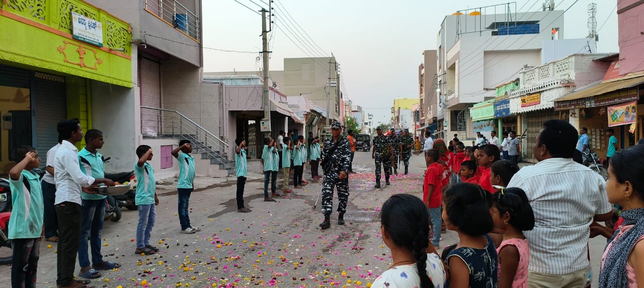 ಸೈನಿಕರಿಗೆ ಅದ್ದೂರಿ ಸ್ವಾಗತ ಕೋರಿದ ಅಭಿನಂದನ್ ಸಂಸ್ಧೆ