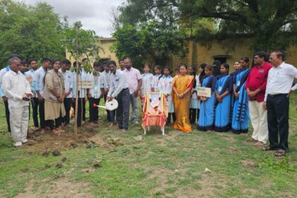 ವನದ ಸಂಪತ್ತು ಹೆಚ್ಚಾದರೆ ಮನುಷ್ಯರ ಸಂಪತ್ತು ಹೆಚ್ಚಾದಂತೆ ಡಿ.ಎಚ್. ಕಂಬಳಿ